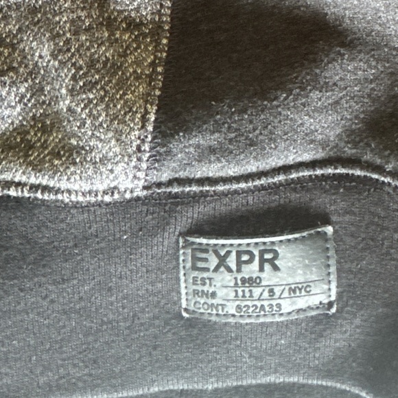 Express Men’s Medium Sweatshirt Crewneck Gray and Black Faux Leather Shoulders - Picture 8 of 9